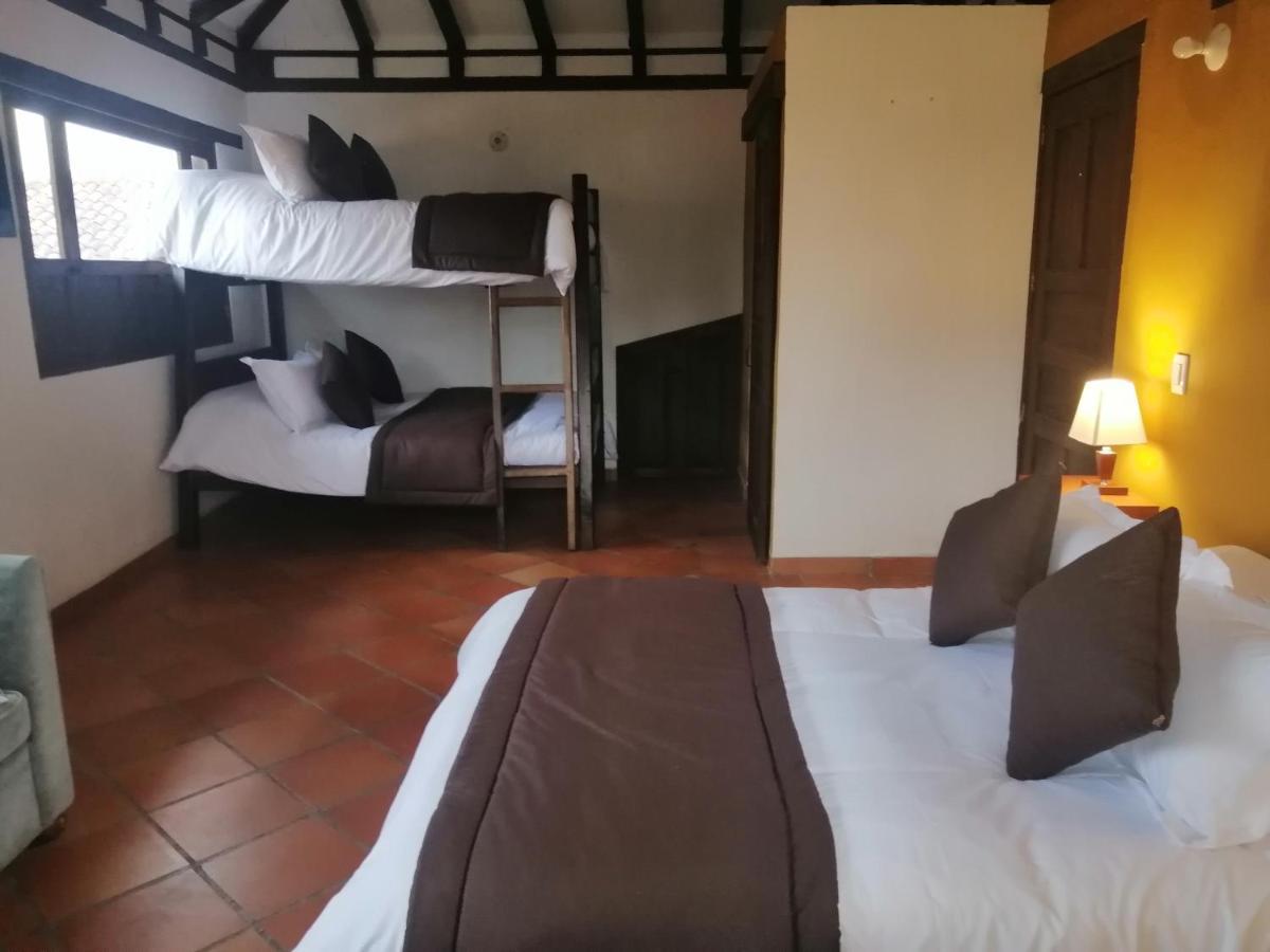 San Fernando De La Villa Вилья-де-Лейва Экстерьер фото